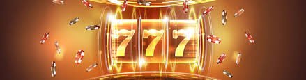 မိုဘိုင်းဖုန်းပေါ်မှ t9 slot ငါးပစ်ဂိမ်း ကညော်ပစ်နေသည့် မြင်ကွင်း